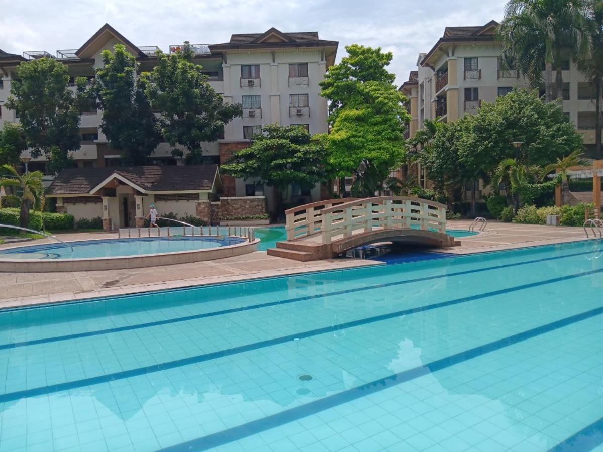 October Homes, One Oasis Ortigas Pasig City Екстер'єр фото